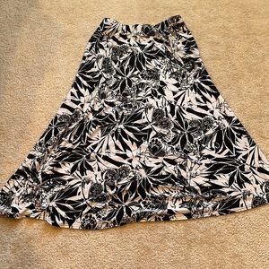 BLACK AND WHITE BUTTERFLY AND FLOWER SKIRT